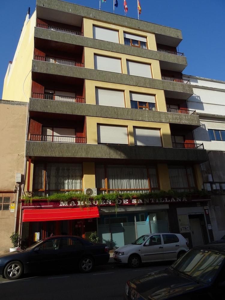 Hotel Marques De Santillana Torrelavega Eksteriør billede
