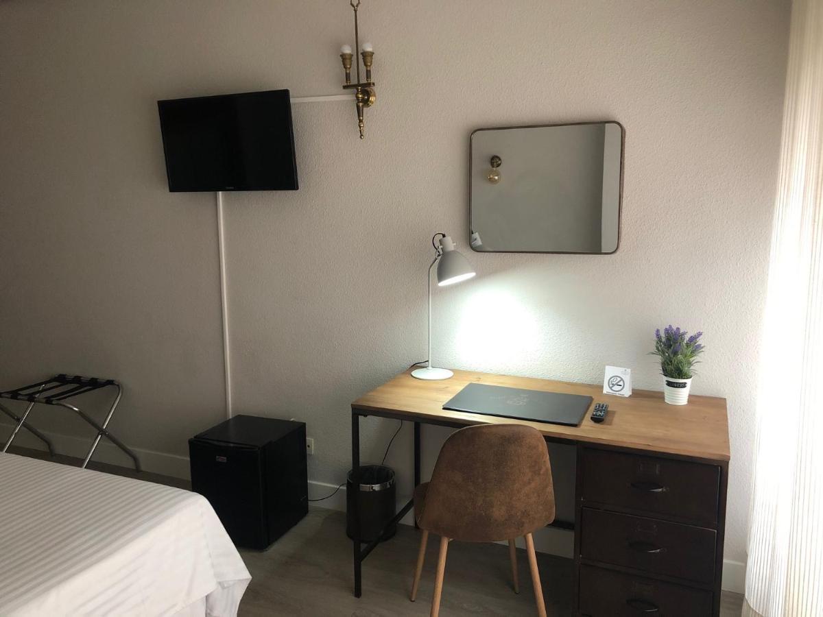 Hotel Marques De Santillana Torrelavega Eksteriør billede